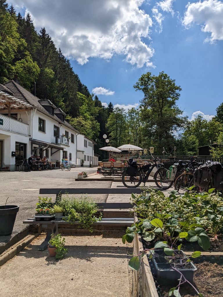 Café Luchs mit Terrasse