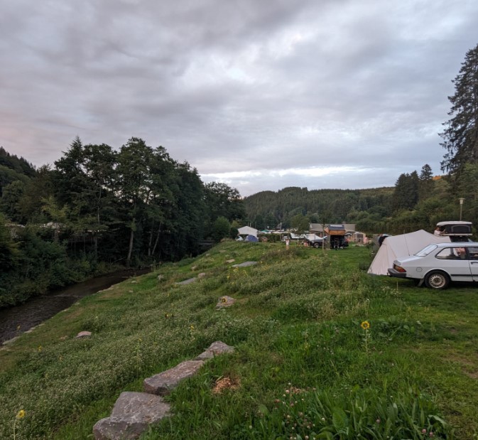 Zeltwiese am Bachzugang